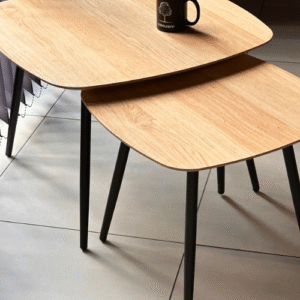 Sivupöytien setti metallijaloilla Geometric